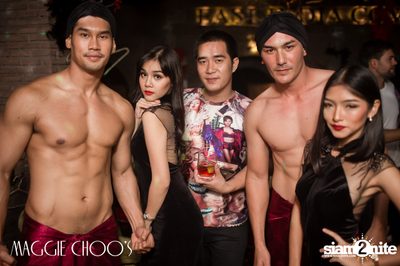 Queen Victoria’s Cabaret Closet Wednesday ที่ แม็กกี้ ชูส์ — photo 105