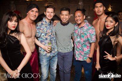 Queen Victoria’s Cabaret Closet Wednesday ที่ แม็กกี้ ชูส์ — photo 108