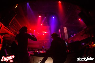 Invaders Revolution ที่ ชูการ์ คลับ — photo 11