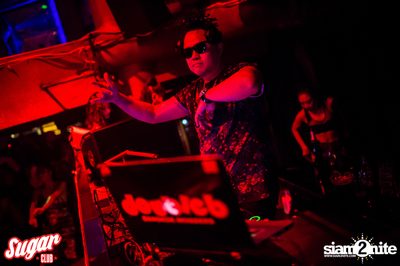 Invaders Revolution ที่ ชูการ์ คลับ — photo 33