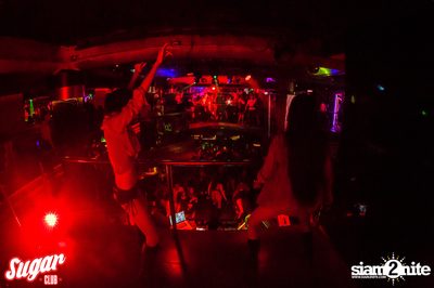 Invaders Revolution ที่ ชูการ์ คลับ — photo 36