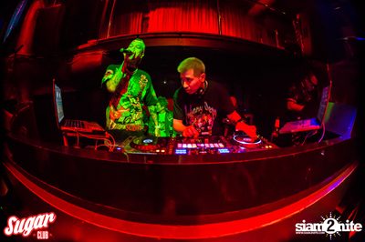 Invaders Revolution ที่ ชูการ์ คลับ — photo 70