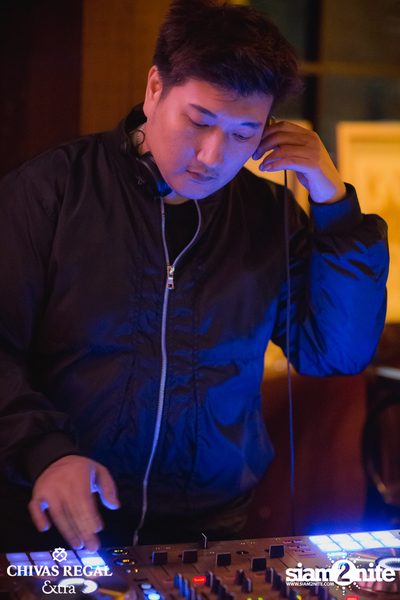 Friday Night at CHOW Cafe & Bar — photo 28