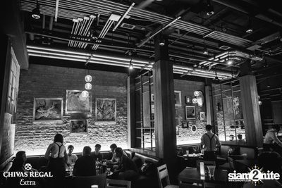 Friday Night at CHOW Cafe & Bar — photo 34