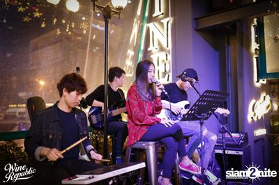 Friday Night at Wine Republic Thonglor — photo 27