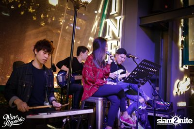 Friday Night at Wine Republic Thonglor — photo 28