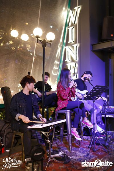 Friday Night at Wine Republic Thonglor — photo 36