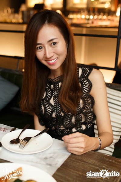 Friday Night at Wine Republic Thonglor — photo 45