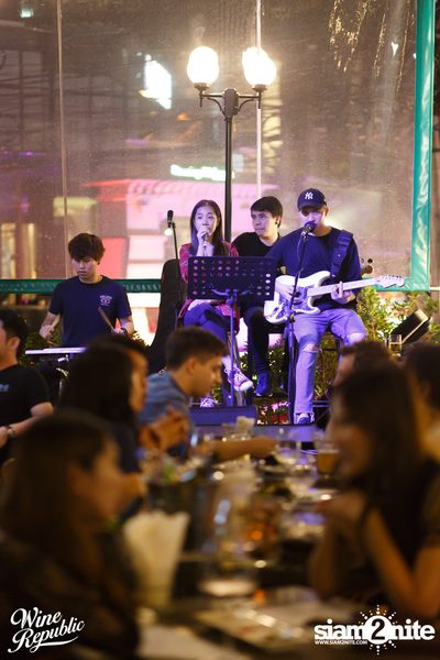Friday Night at Wine Republic Thonglor — photo 48