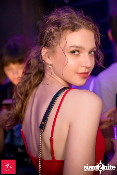 Flash Friday ที่ เซ ลา วี — photo 106