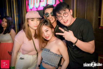 Flash Friday ที่ เซ ลา วี — photo 107