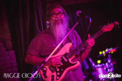 Legends of Bangkok: Dj Tong x Num T-Bone ที่ แม็กกี้ ชูส์ — photo 12