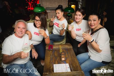 Legends of Bangkok: Dj Tong x Num T-Bone ที่ แม็กกี้ ชูส์ — photo 66