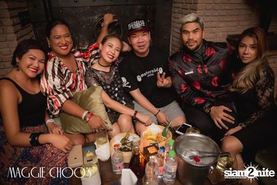 Legends of Bangkok: Dj Tong x Num T-Bone ที่ แม็กกี้ ชูส์ — photo 114