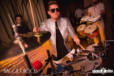 Legends of Bangkok: Dj Tong x Num T-Bone ที่ แม็กกี้ ชูส์ — photo 118
