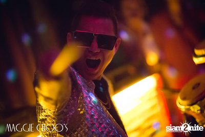Legends of Bangkok: Dj Tong x Num T-Bone ที่ แม็กกี้ ชูส์ — photo 125