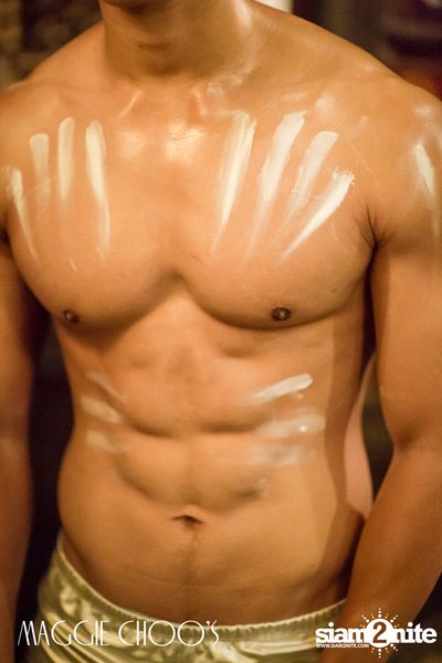 Sunday Gay Night: Kylie Minogue | แม็กกี้ ชูส์ — photo 4