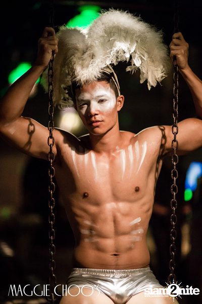 Sunday Gay Night: Kylie Minogue | แม็กกี้ ชูส์ — photo 7