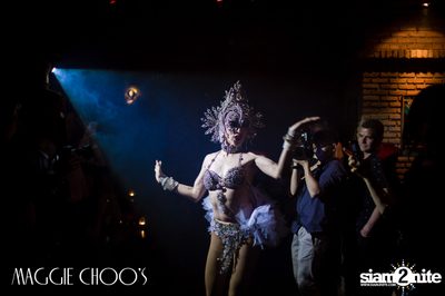 Sunday Gay Night: Kylie Minogue | แม็กกี้ ชูส์ — photo 23