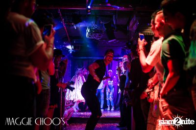 Sunday Gay Night: Kylie Minogue | แม็กกี้ ชูส์ — photo 49