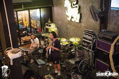 Zeal + Dose Live at Kin Do Funk — photo 13