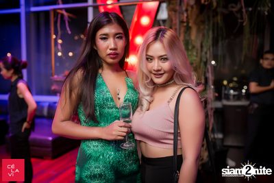 Crush Wednesdays ที่ เซ ลา วี — photo 11