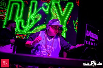 Crush Wednesdays ที่ เซ ลา วี — photo 130