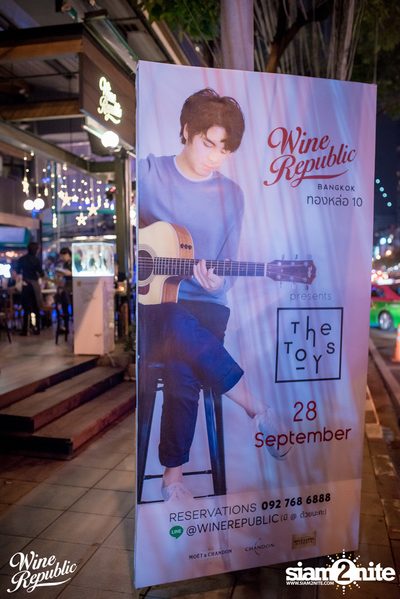 Friday Night at Wine Republic Thonglor — photo 1
