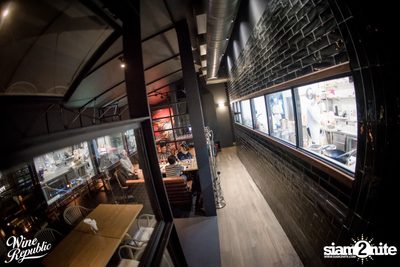 Friday Night at Wine Republic Thonglor — photo 9