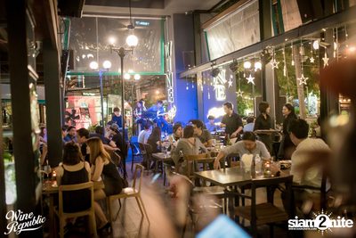 Friday Night at Wine Republic Thonglor — photo 47
