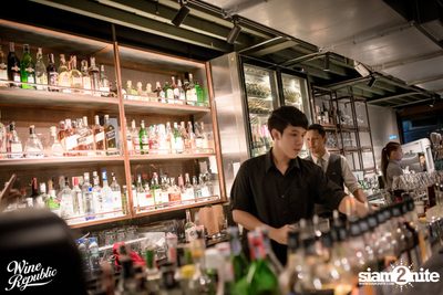 Friday Night at Wine Republic Thonglor — photo 82