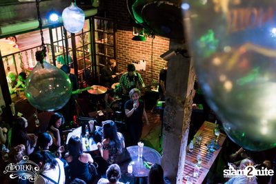 90s Time of our Lives by Earthcollide & Her stalker's ที่ อโพเทกะ — photo 30