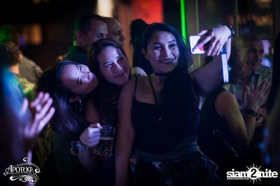 90s Time of our Lives by Earthcollide & Her stalker's ที่ อโพเทกะ — photo 49