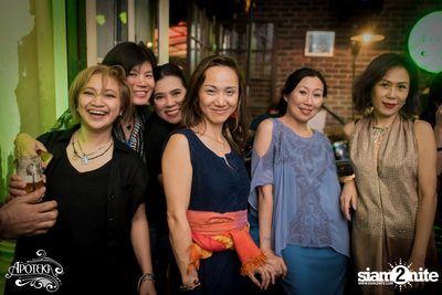 90s Time of our Lives by Earthcollide & Her stalker's ที่ อโพเทกะ — photo 78