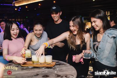 K-Pub Glow Party at K-PUB YG Bangkok — photo 95