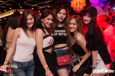 K-Pub Glow Party at K-PUB YG Bangkok — photo 111
