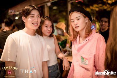 Thay Days กับ Ur Boy TJ ที่ เท เอกมัย — photo 26