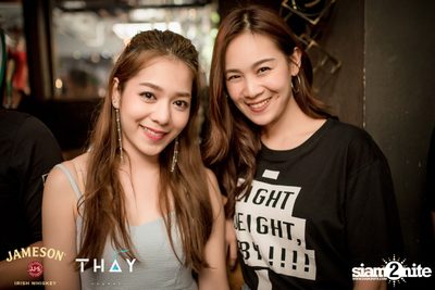 Thay Days กับ Ur Boy TJ ที่ เท เอกมัย — photo 30