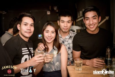 Thay Days กับ Ur Boy TJ ที่ เท เอกมัย — photo 32