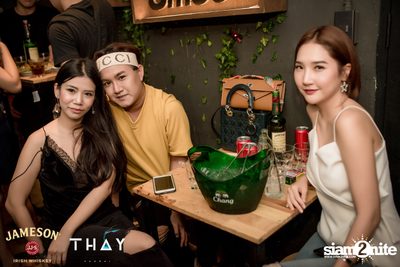 Thay Days กับ Ur Boy TJ ที่ เท เอกมัย — photo 49