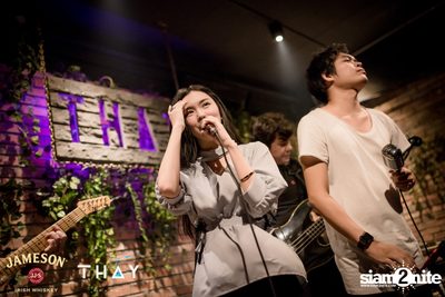 Thay Days กับ Ur Boy TJ ที่ เท เอกมัย — photo 50