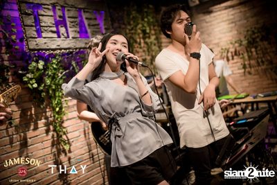 Thay Days กับ Ur Boy TJ ที่ เท เอกมัย — photo 54