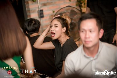 Thay Days กับ Ur Boy TJ ที่ เท เอกมัย — photo 62