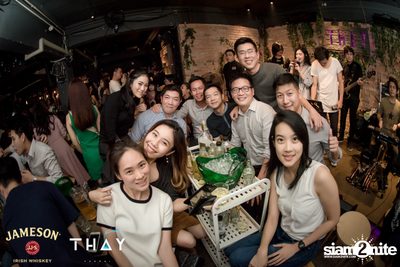 Thay Days กับ Ur Boy TJ ที่ เท เอกมัย — photo 68