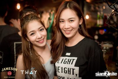 Thay Days กับ Ur Boy TJ ที่ เท เอกมัย — photo 76