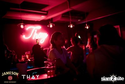Thay Days กับ Ur Boy TJ ที่ เท เอกมัย — photo 79