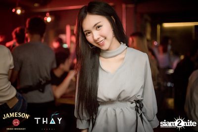 Thay Days กับ Ur Boy TJ ที่ เท เอกมัย — photo 82