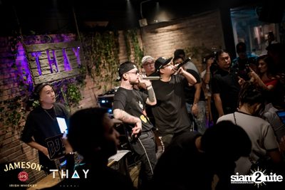 Thay Days กับ Ur Boy TJ ที่ เท เอกมัย — photo 88
