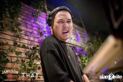 Thay Days กับ Ur Boy TJ ที่ เท เอกมัย — photo 92