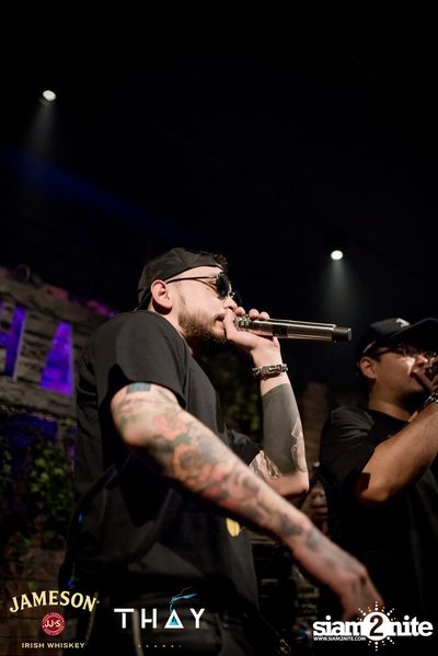Thay Days กับ Ur Boy TJ ที่ เท เอกมัย — photo 101
